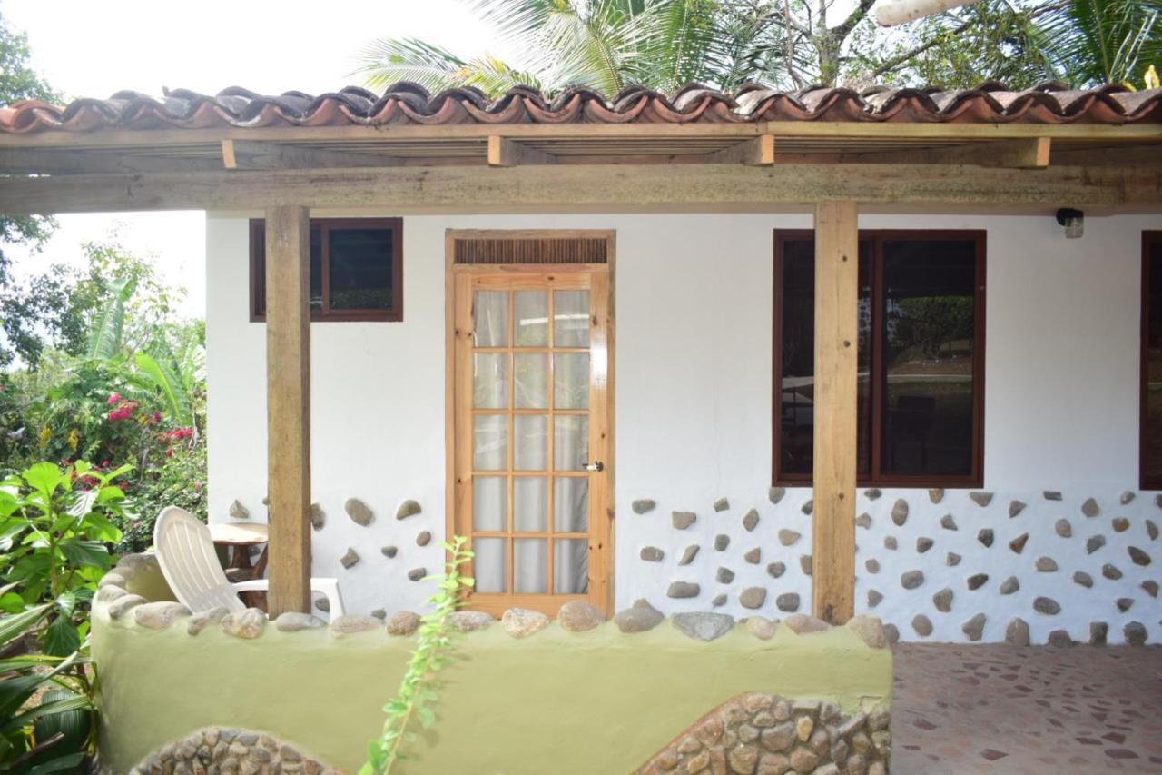 La Qhia Eco Retreat Hostel Santa Fé Exterior photo