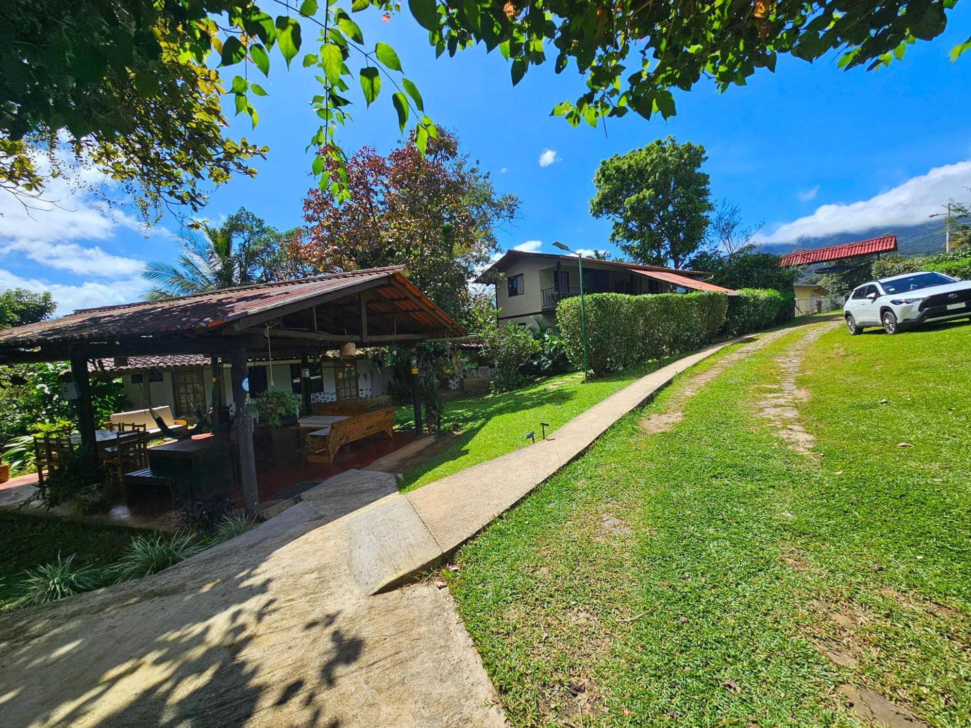 La Qhia Eco Retreat Hostel Santa Fé Exterior photo